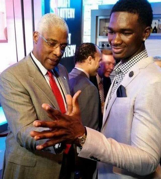 简单来说一说阿森纳和热刺的这场热身赛（简析阿森纳与热刺的热身赛）