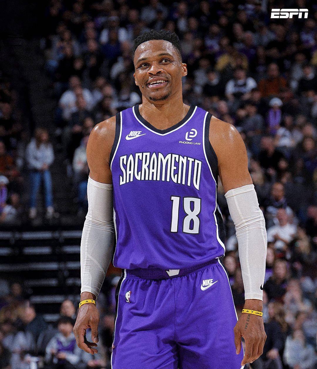 NBA季后赛焦点比赛精彩瞬间（NBA季后赛巅峰对决高光时刻）