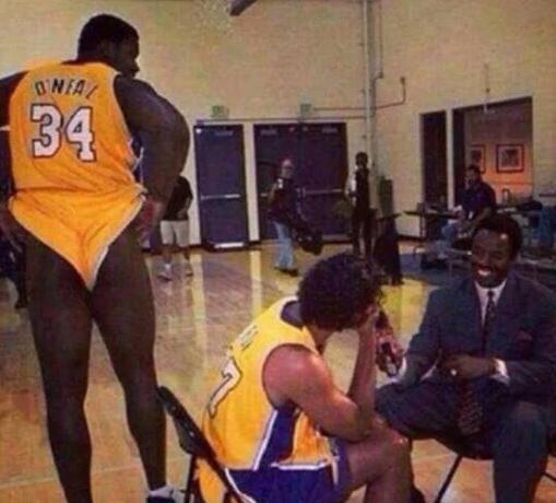 欧冠精彩进球回顾：梅西助攻集锦,（欧冠经典进球盘点：梅西助攻高光时刻）