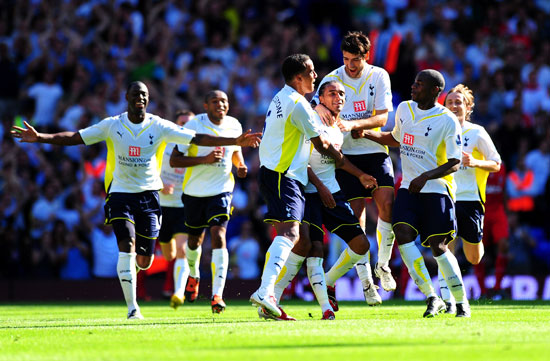 近15年谷歌每年搜索量最高球员：C罗10次断崖领先，梅西仅1次（过去15年谷歌年度最热球员榜：C罗10次遥遥领先，梅西仅一次）