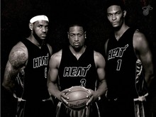 B席：上赛季的表现并不如愿，新赛季我们想提升自己争夺奖杯（B席：上季未尽如人意，新季力求提升冲击冠军）