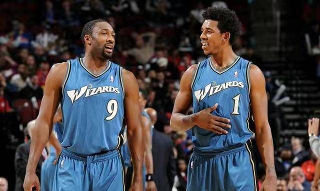 斯洛特：科纳特表现出色我不惊讶；索博的体能非常棒（斯洛特：科纳特神勇在意料之中，索博体能出众）