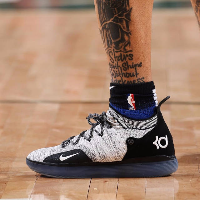 马丁内利：欧冠比赛空间更大，英超有些队喜欢摆大巴所以难踢（马丁内利：欧冠更开放，英超因部分球队摆大巴更难打）