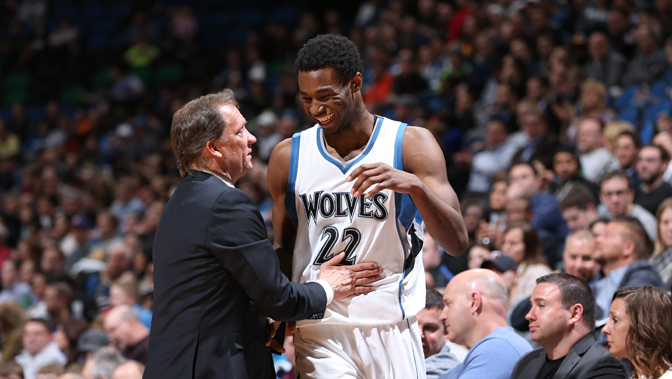 澳超前瞻：麦克阿瑟多线作战出现伤情，珀斯光荣上轮艰难取胜（澳超前瞻：麦克阿瑟多线奔波受伤病困扰，珀斯光荣上轮险胜）