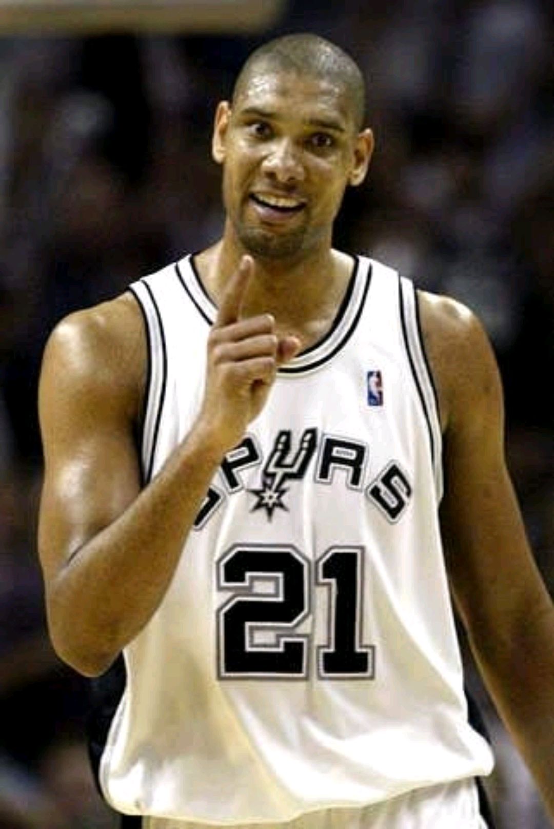 孔帕尼：不应判罚凯恩点球，争取冬歇期前比赛全胜（孔帕尼称凯恩点球判罚不当，目标冬歇前全胜）