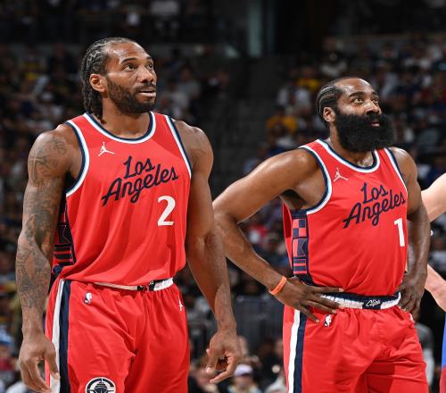 打入制胜一球，麦卡利斯特当选利物浦vs皇马全场最佳球员（绝杀制胜！麦卡利斯特当选利物浦对皇马全场最佳）