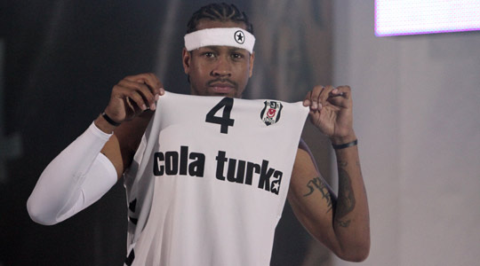 乔纳森-戴维：我可以踢任何位置；一直在训练后进行加练（乔纳森-戴维：可踢任意位置，训练后坚持加练）