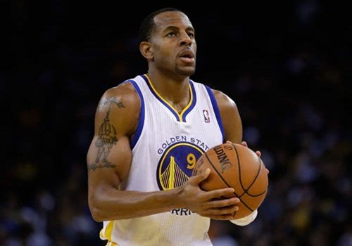 李璇：据我所知，现在球员的阴阳合同还有不少（李璇表示：据其了解，球员阴阳合同至今仍不在少数）